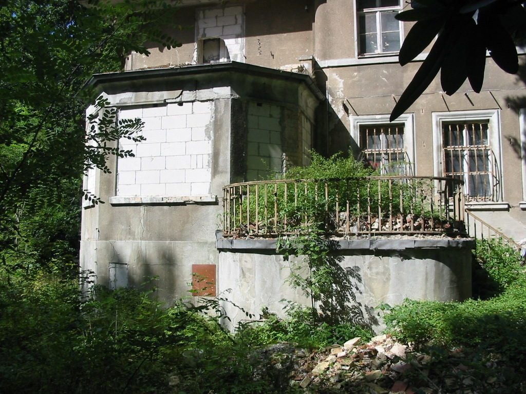 Die Terrasse vor der Küche